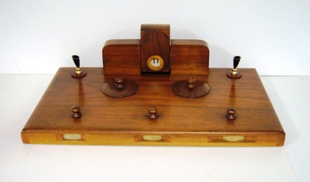 MODERN WOOD DESK SET IMAGE