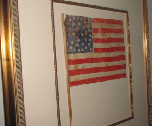 ANTIQUE FLAG IMAGE