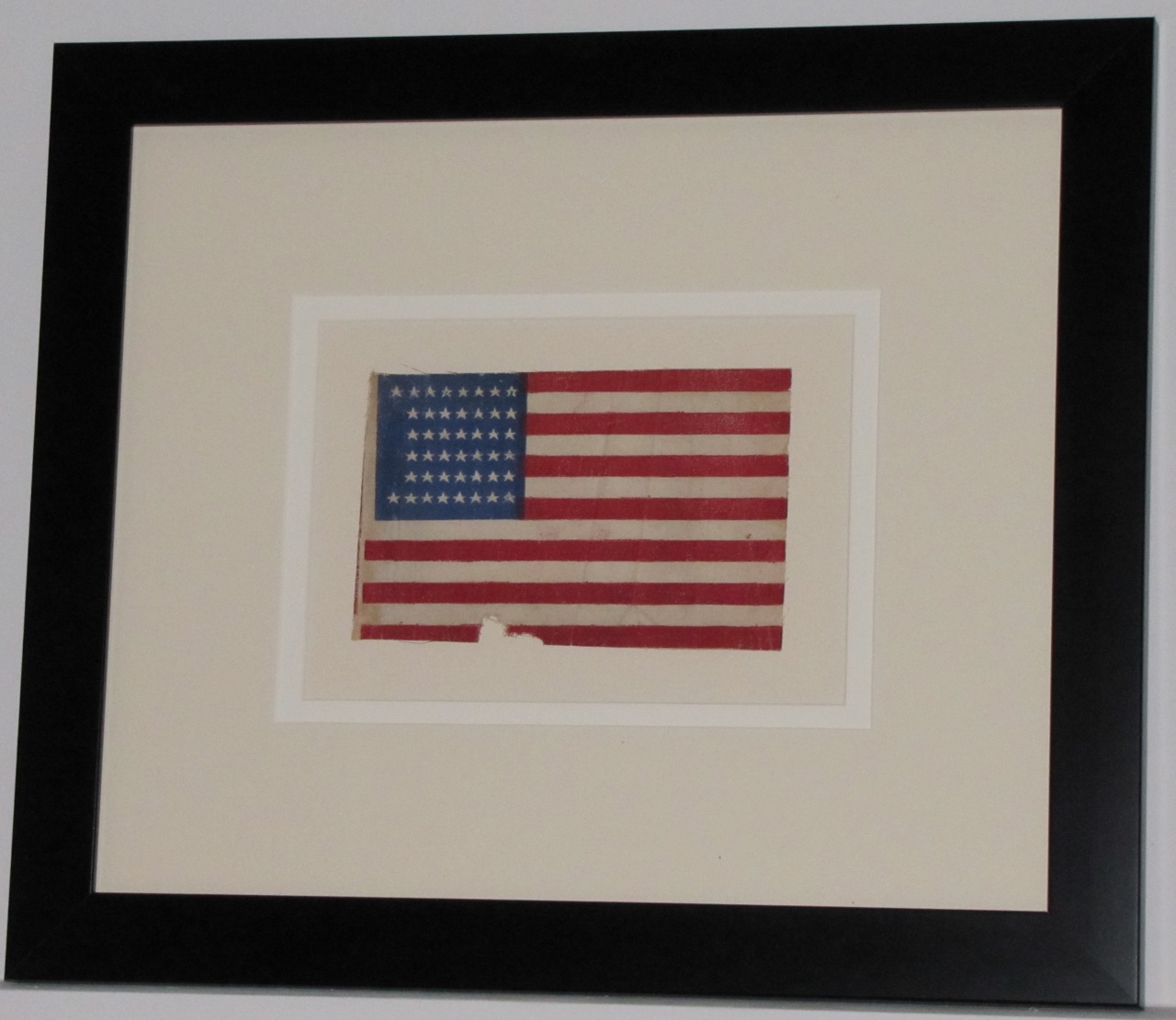 ANTIQUE FLAG IMAGE