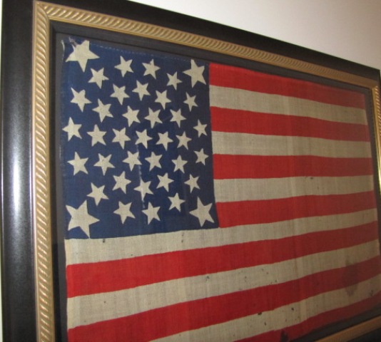 ANTIQUE FLAG IMAGE