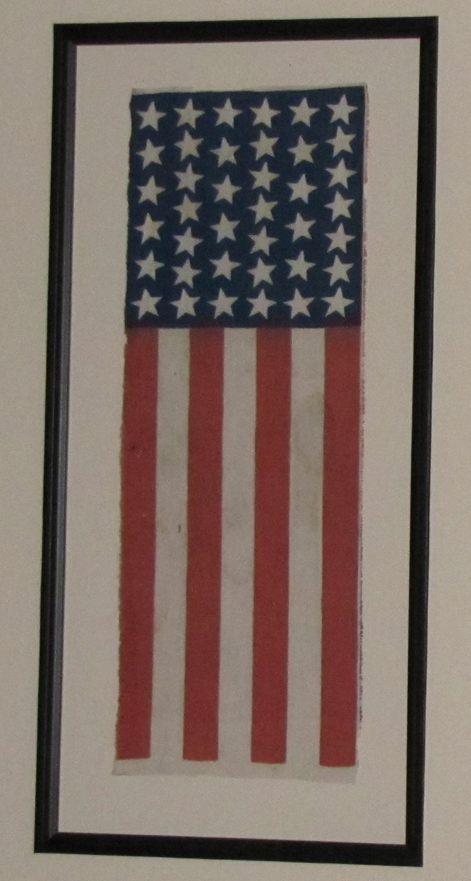 ANTIQUE FLAG IMAGE