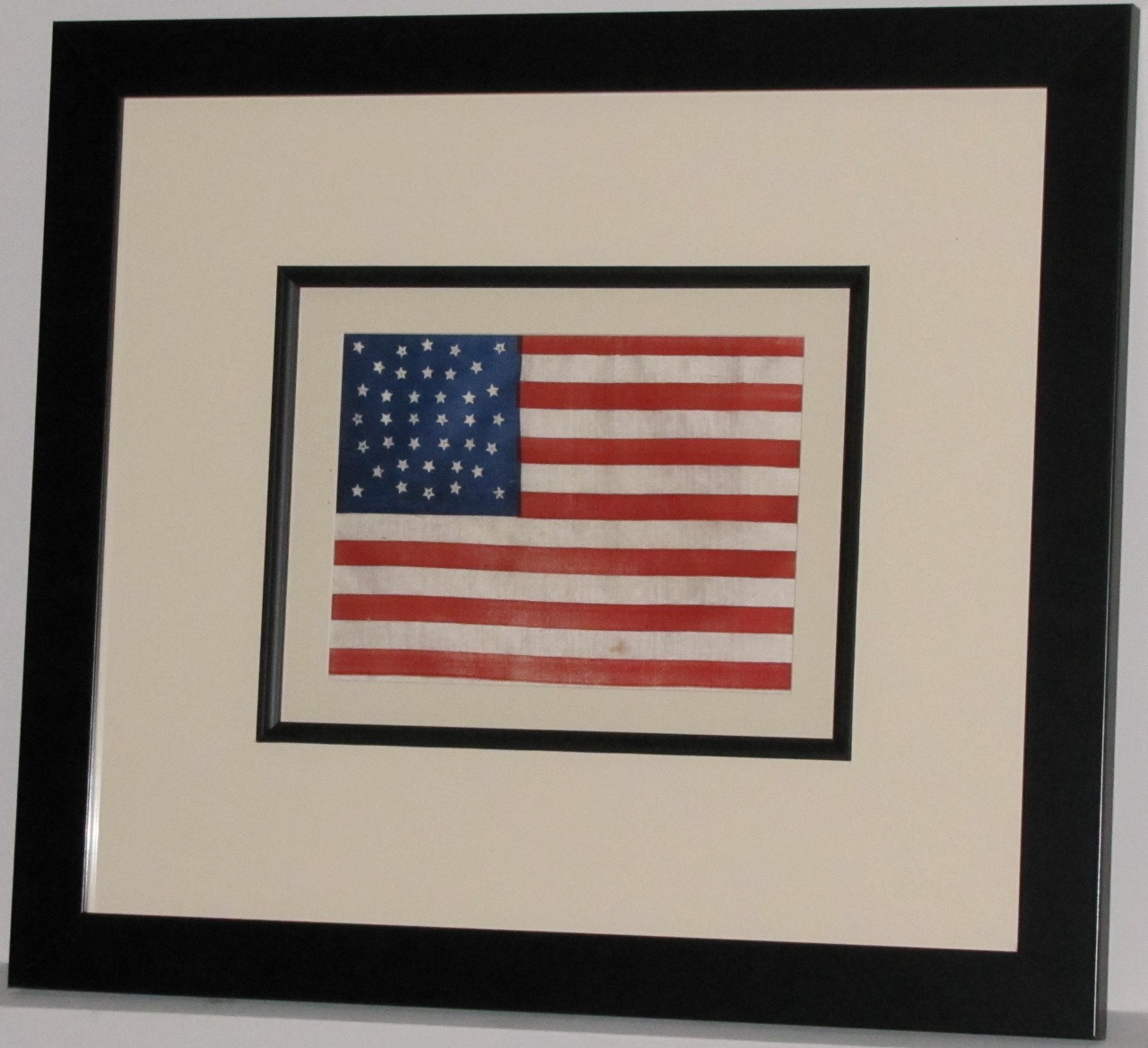 ANTIQUE FLAG IMAGE