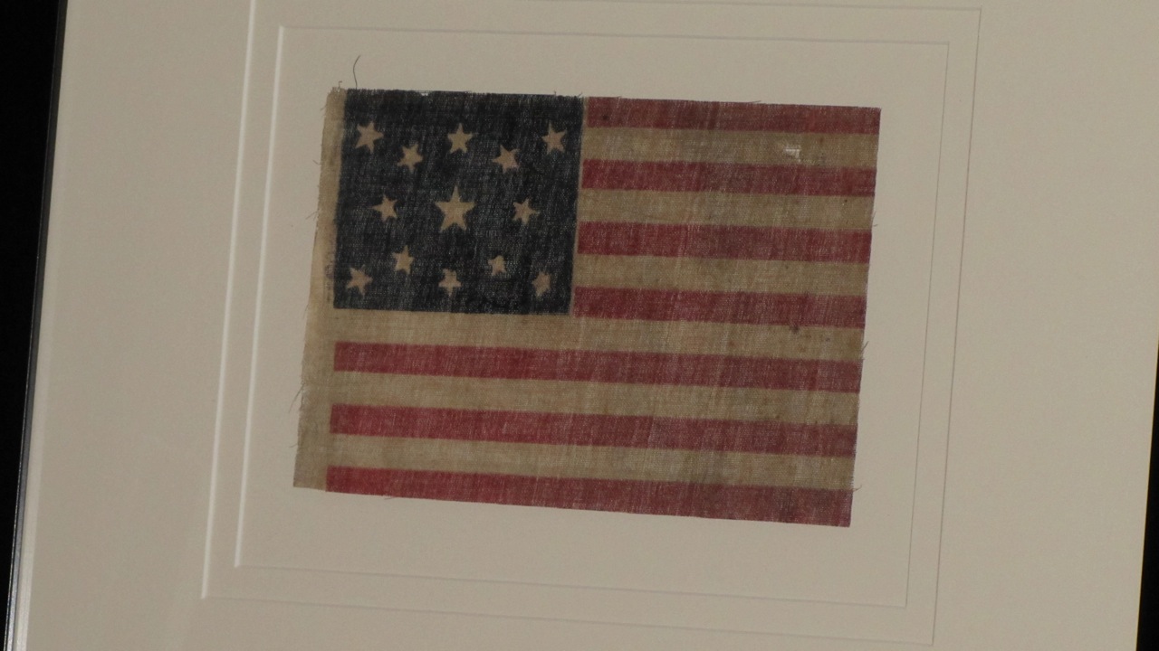 ANTIQUE FLAG IMAGE