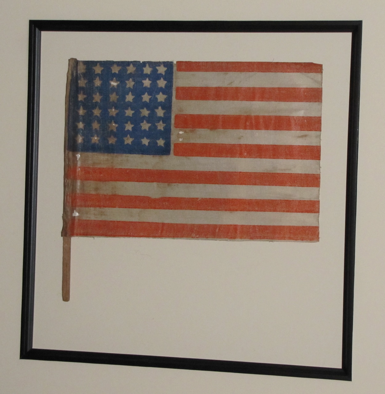 ANTIQUE FLAG IMAGE