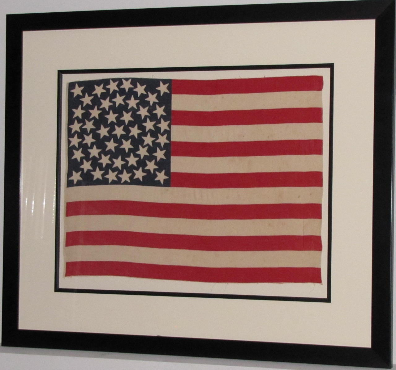 ANTIQUE FLAG IMAGE