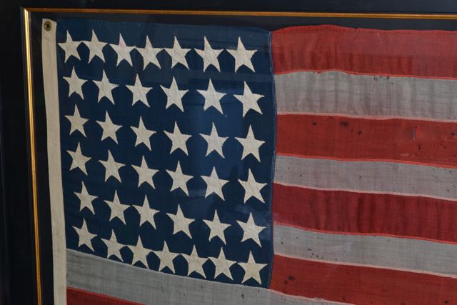 ANTIQUE FLAG IMAGE